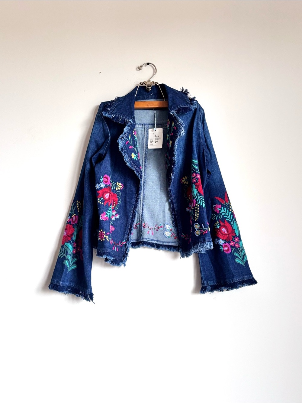 AVANI DEL AMOUR Boho Embroidered Fringed Open Front Denim Jacket M